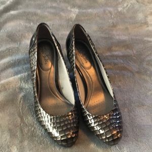 Snake skin high heels